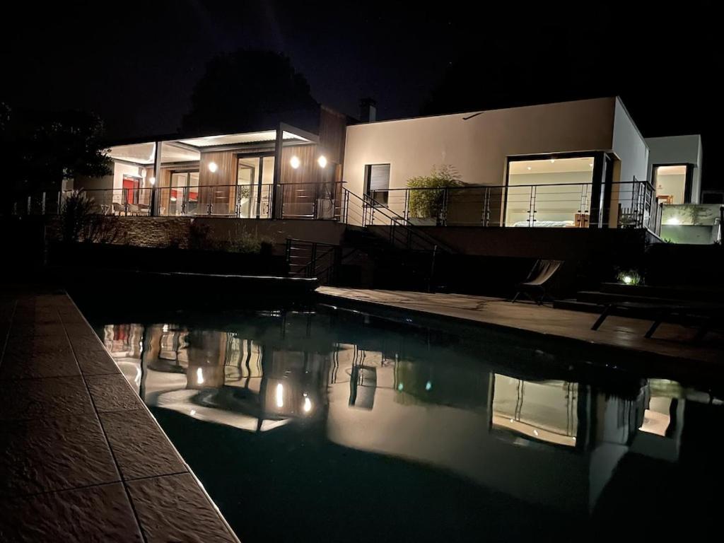 Grande villa de luxe Périgueux Extérieur photo